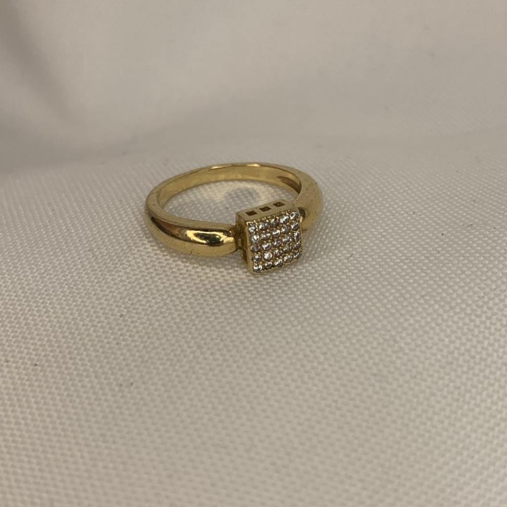 Anel Liso com Quadrado Cravejado