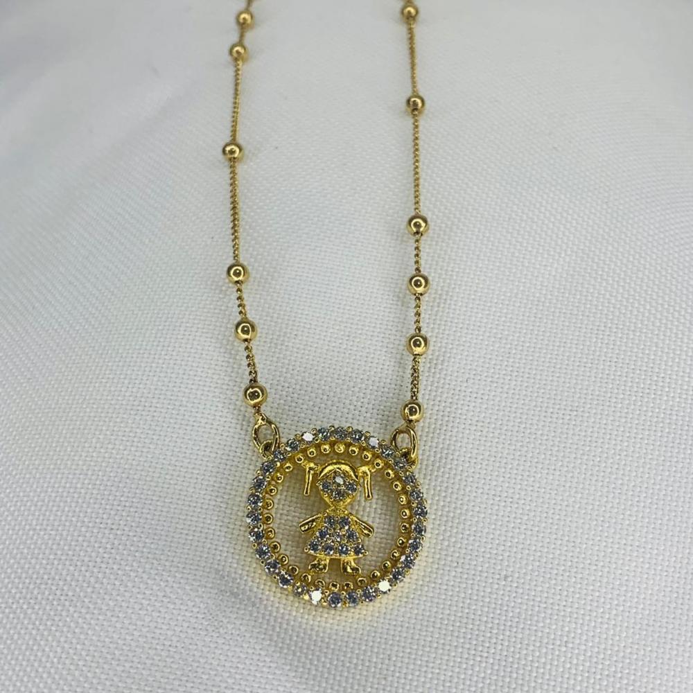 Colar Bolinhas com Pingente Menina Cravejado