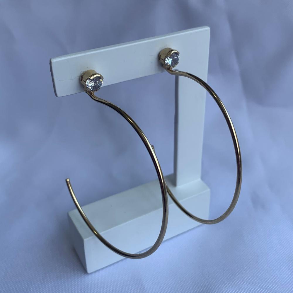 Brinco Argola com Ponto de Luz