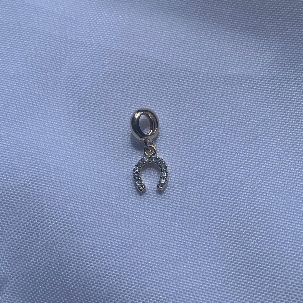 Pingente Ferradura Cravejada para Pulseira Réplica Pandora