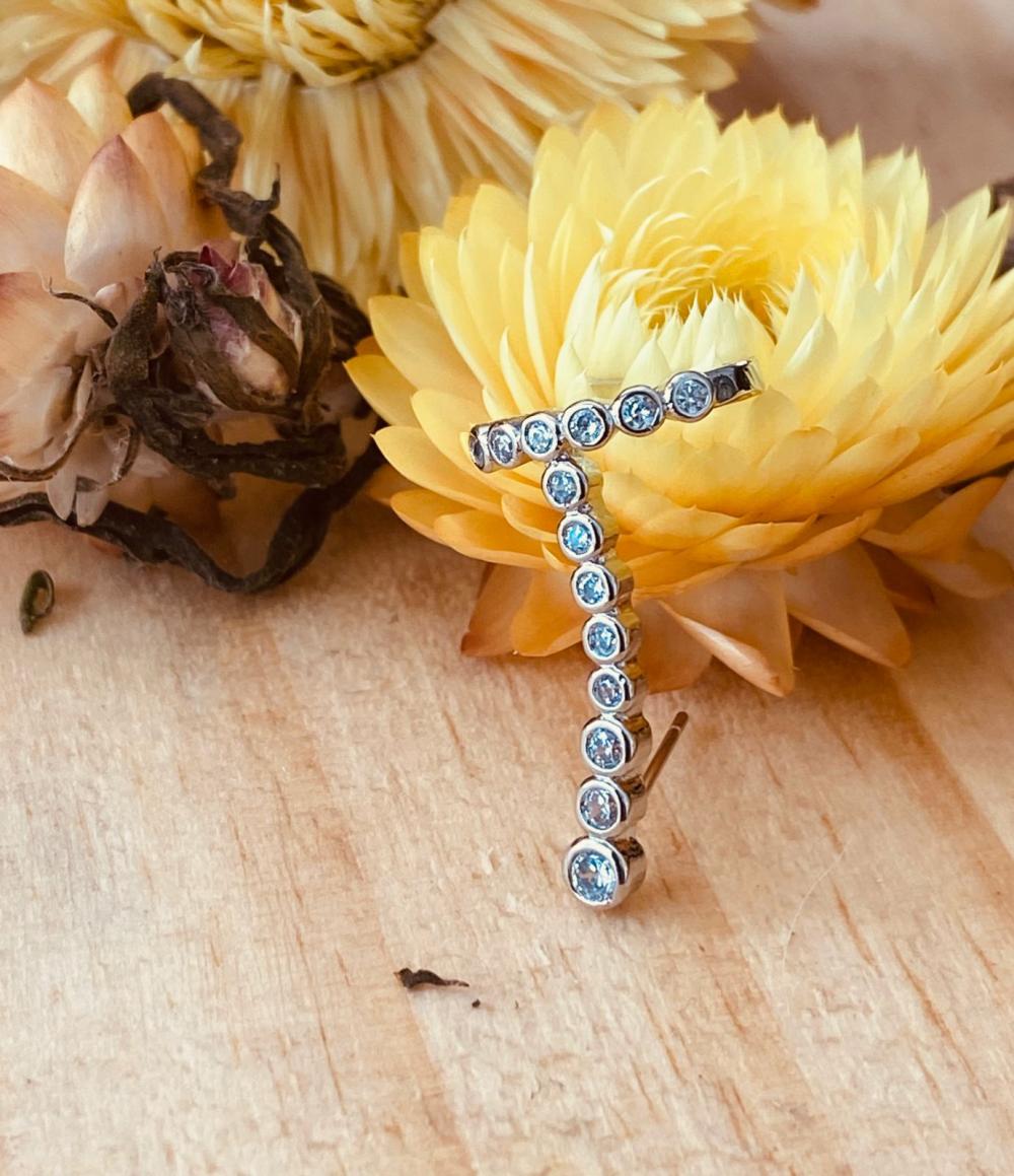 Brinco Ear Cuff Pontos de Luz Banho Prata