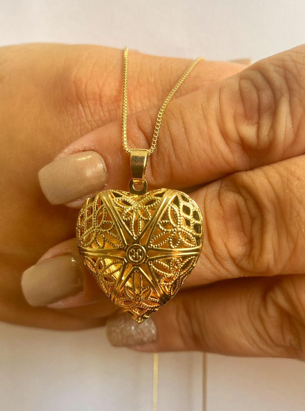 Colar veneziana 50cm com coração relicario vazado