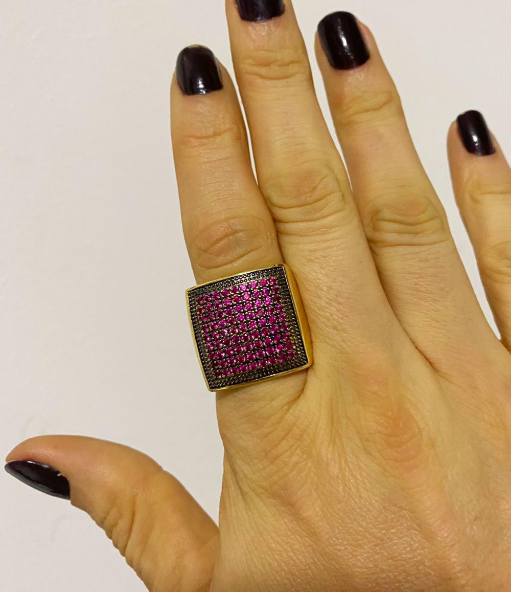 Anel Quadrado Grande Cravejado rubi