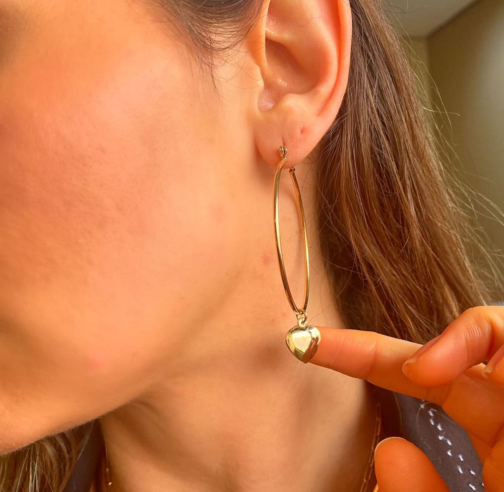 Brinco Argola Grande com Pingente de Coração M