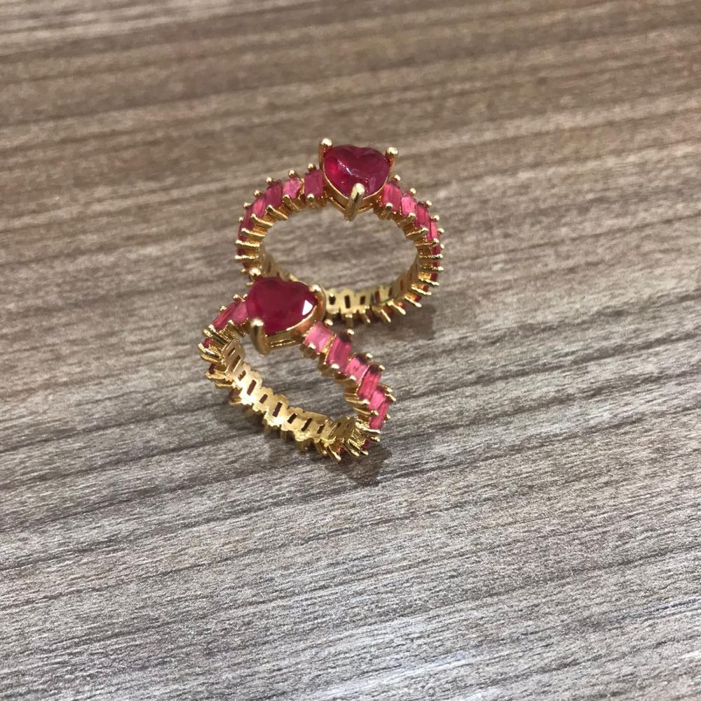 Aliança Cristal coraçao detalhes pedrinha rosa