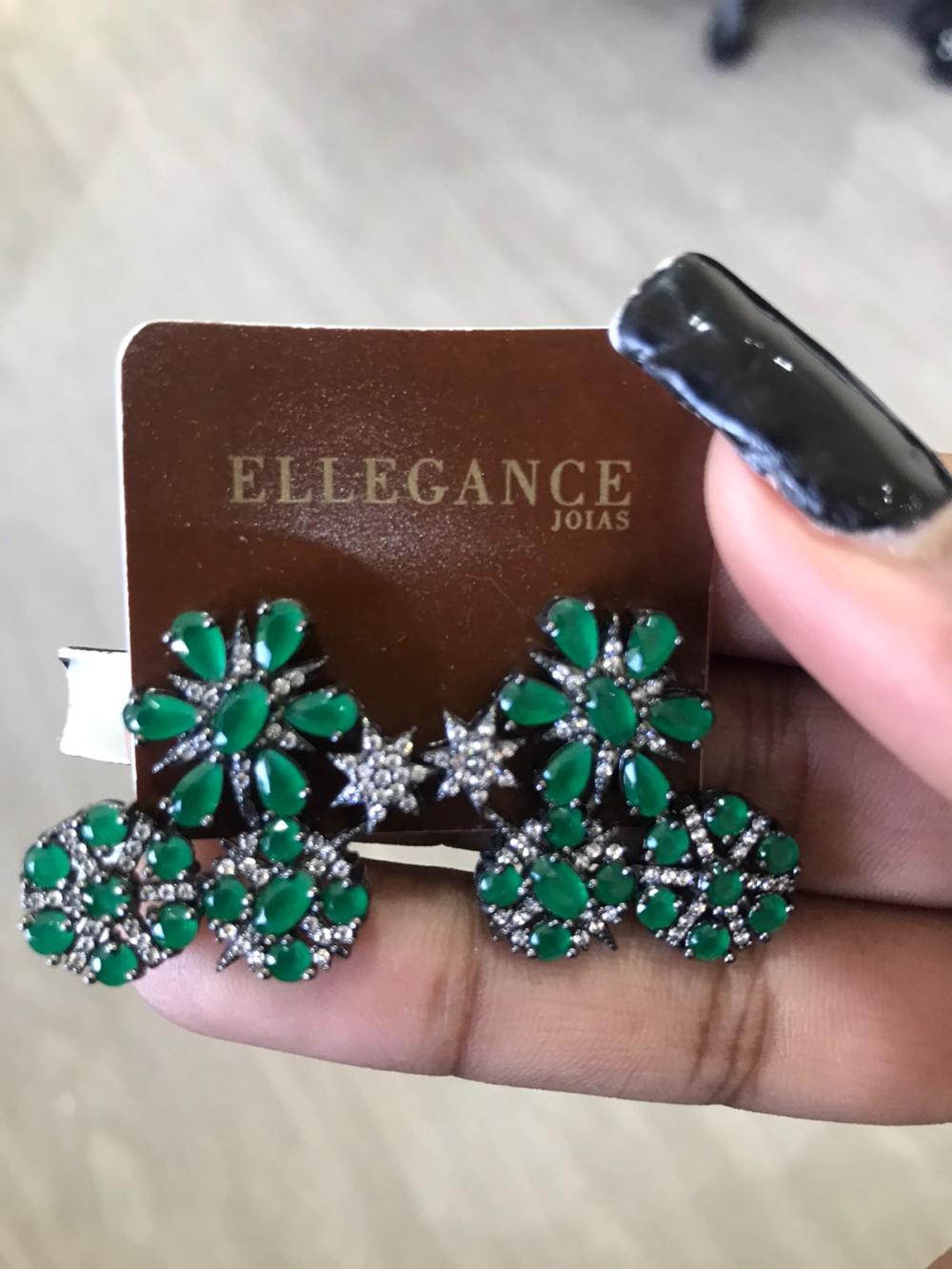 Brinco Cristal com ponto de luz verde escuro