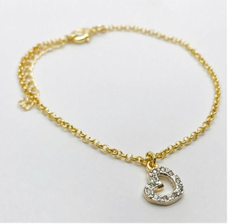 Pulseira pingente coraçao vazado cravejado