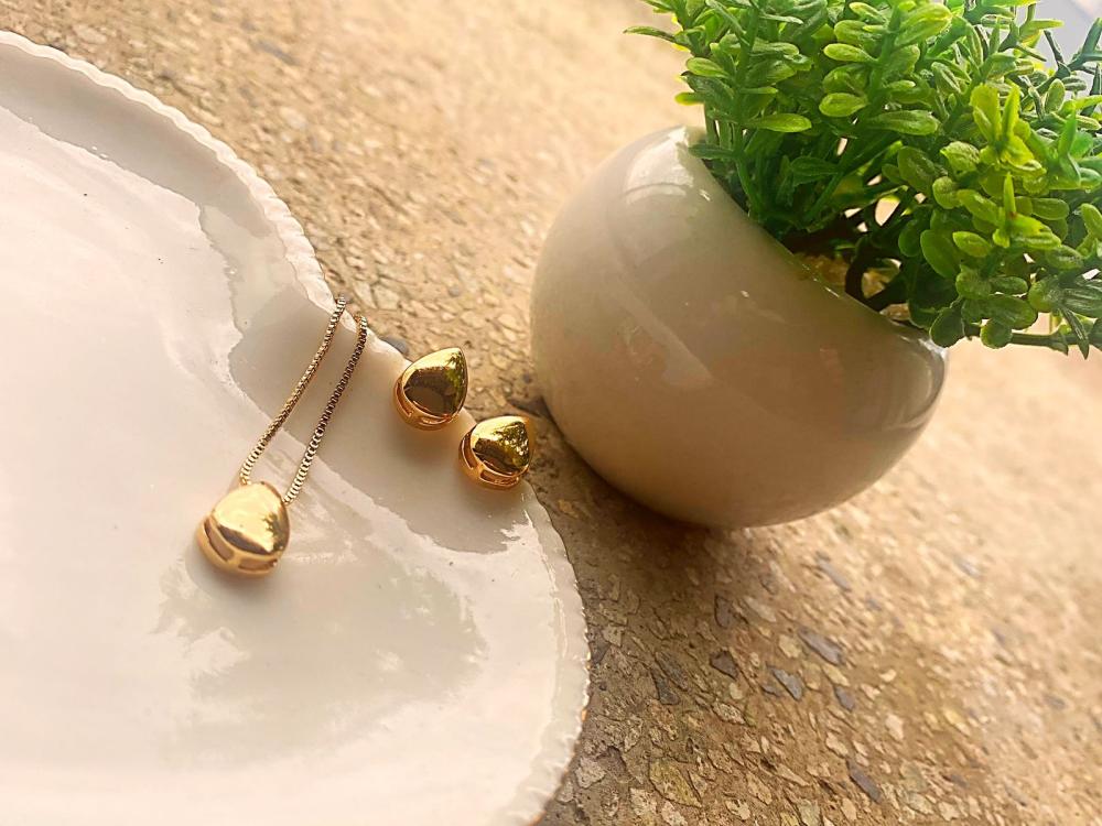 Conjunto colar e brinco oval liso