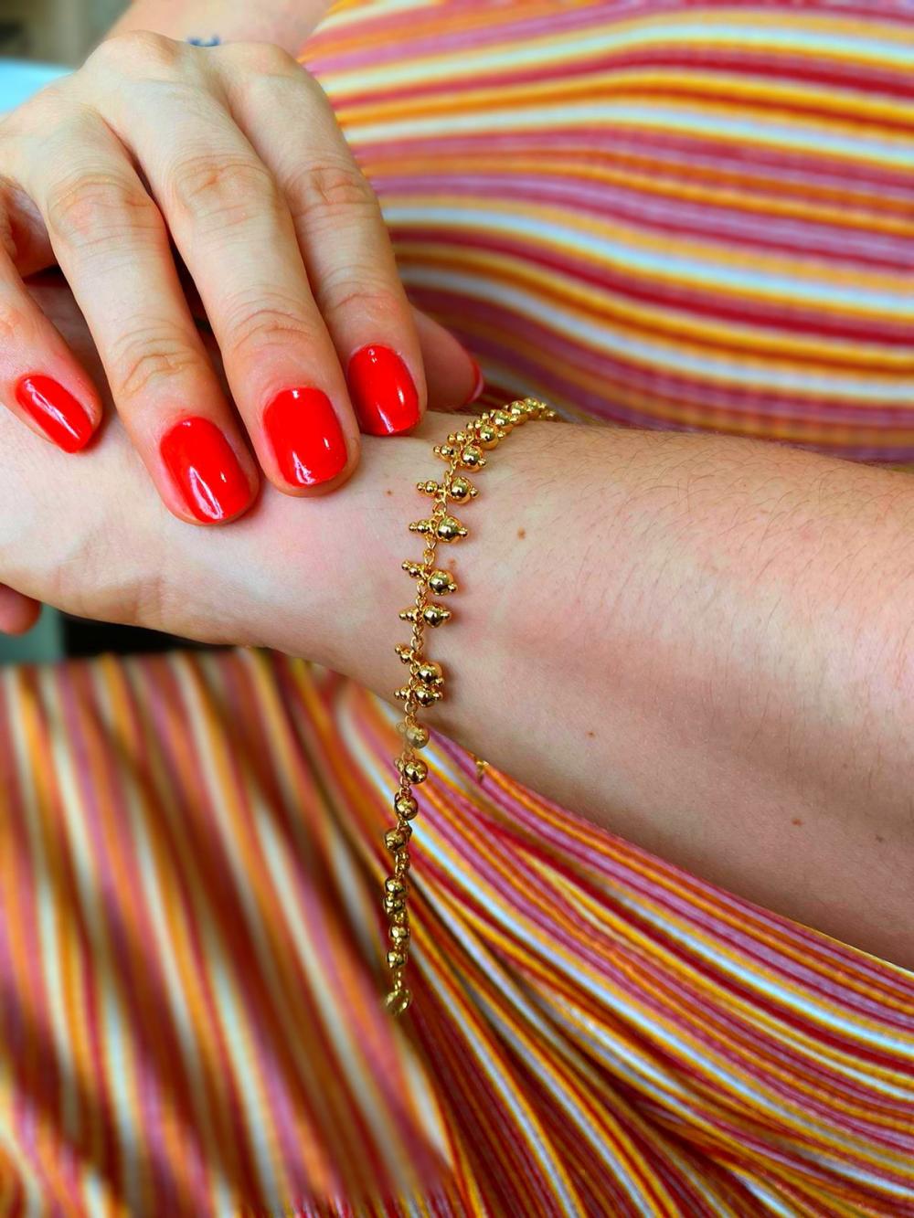 Pulseira bolinhas fecho boia