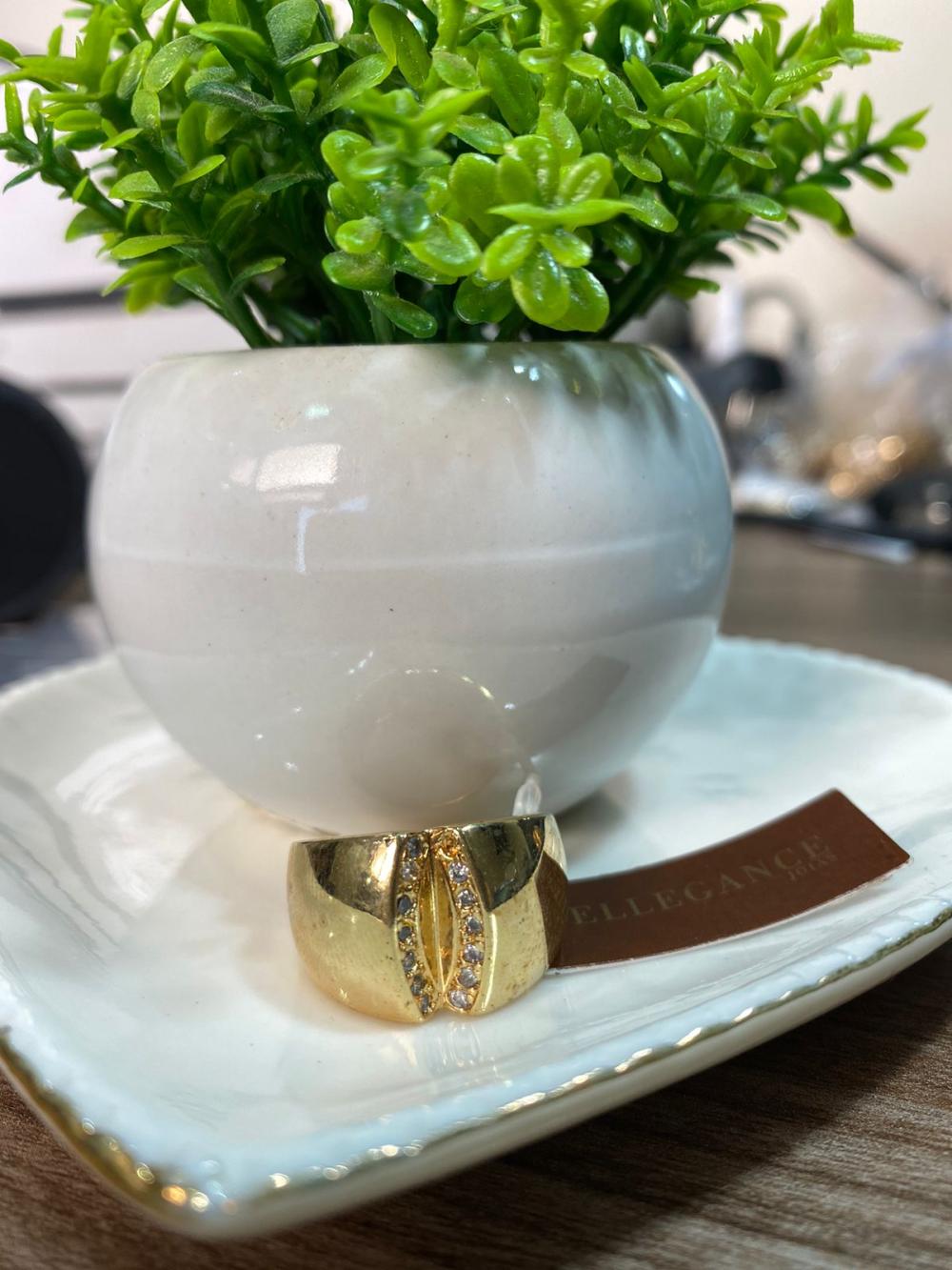 Anel liso 2 linhas cravejadas