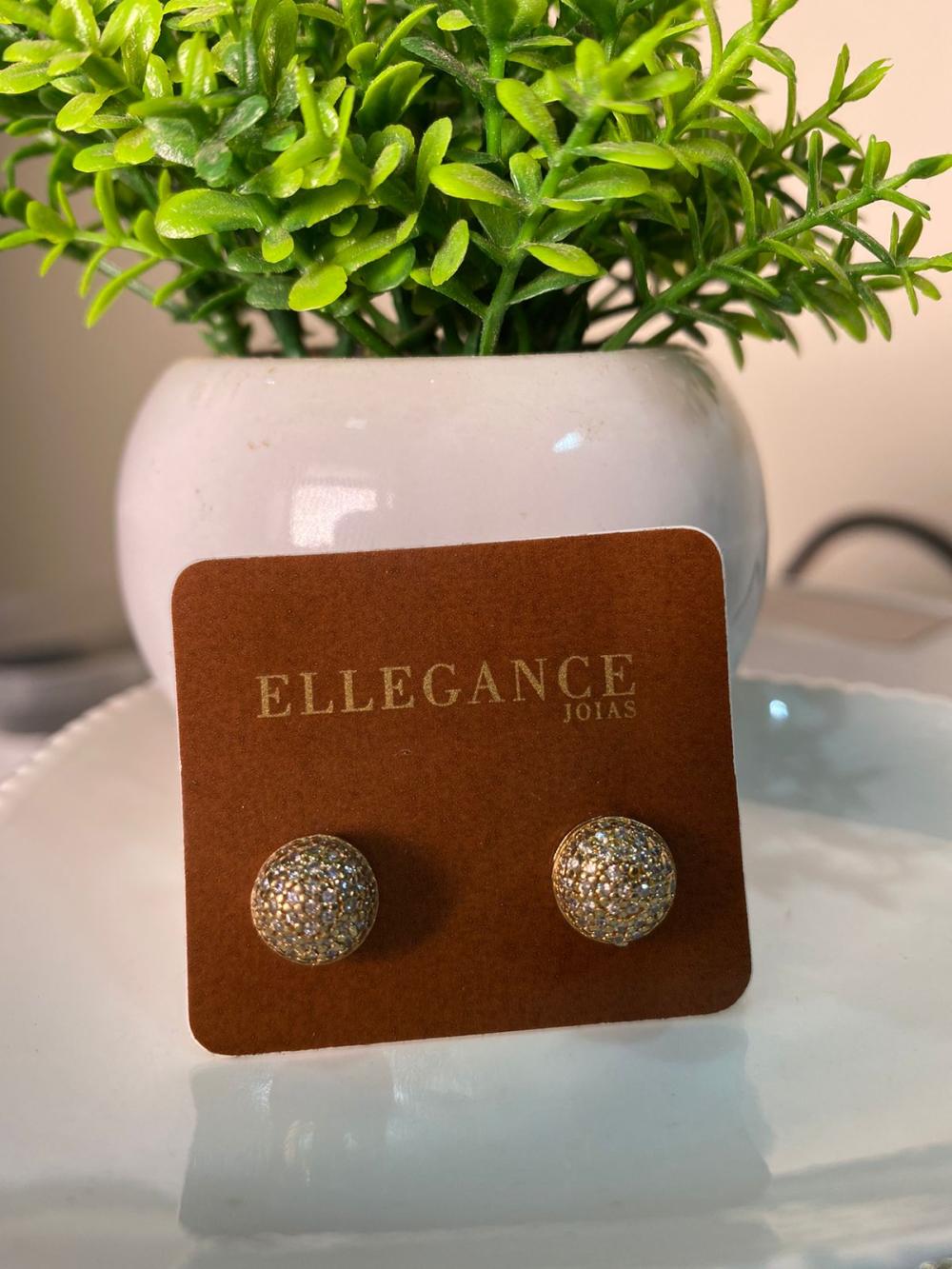 Brinco redondo cravejado