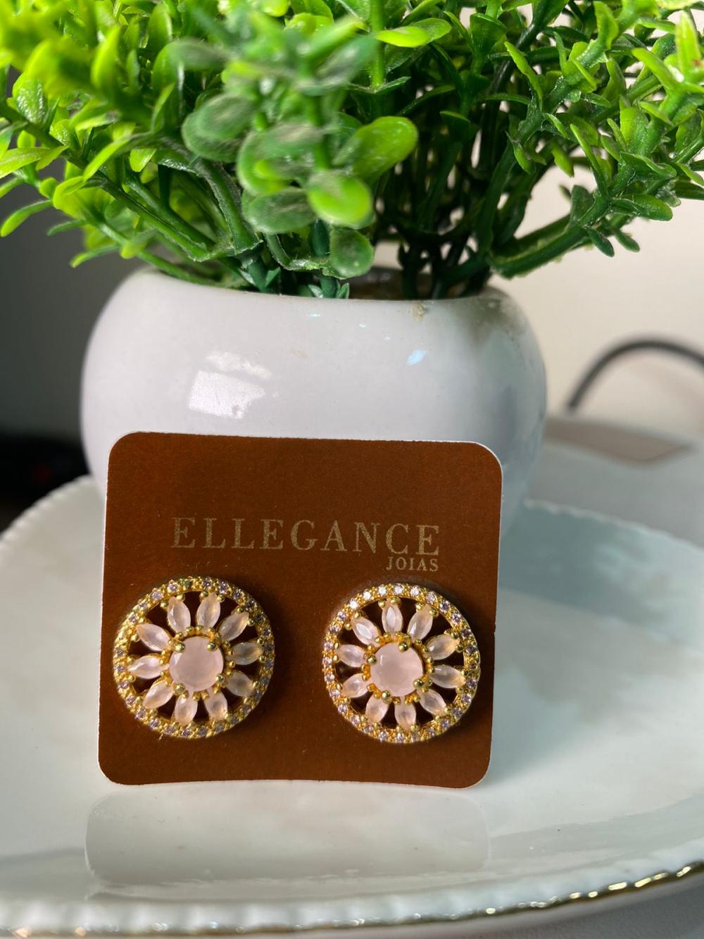 Brinco redondo cravejado na volta rose