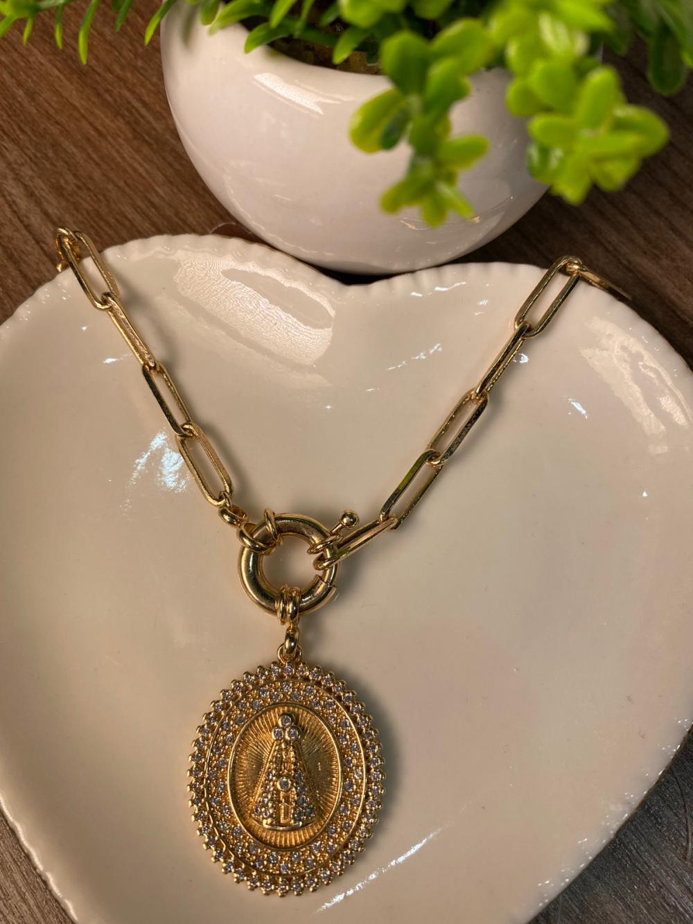 Colar cartier  pingente nossa senhora fecho boia