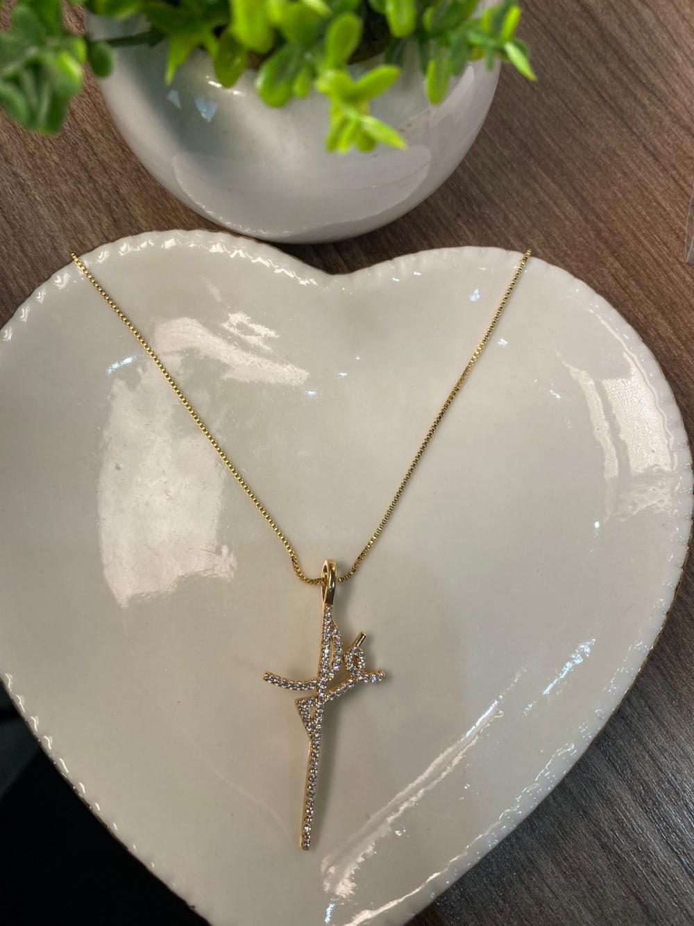 Colar pingente fe cravejado