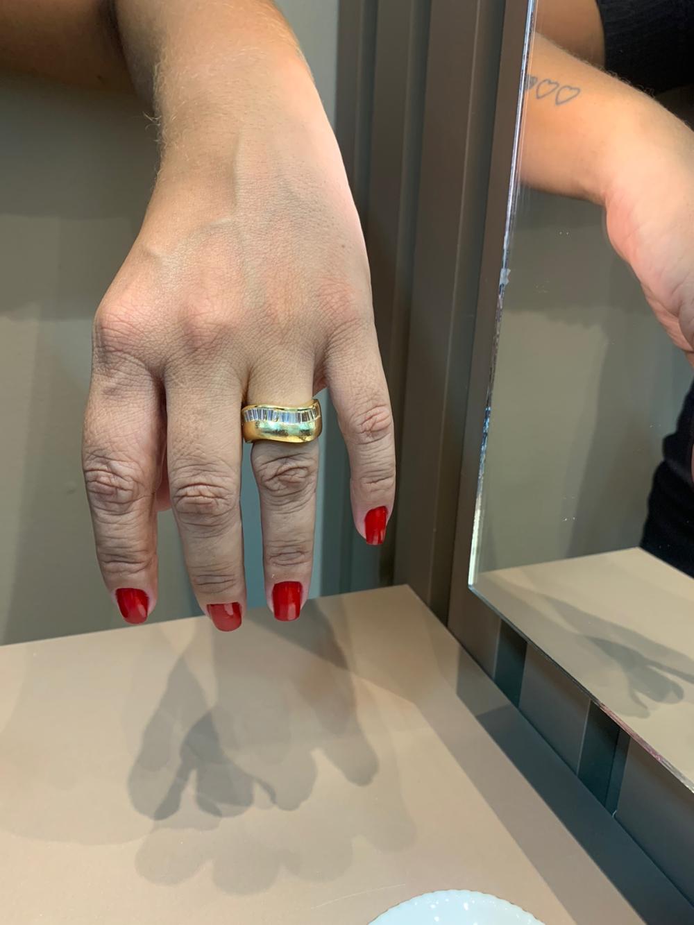 anel quadrado com vidros cristais