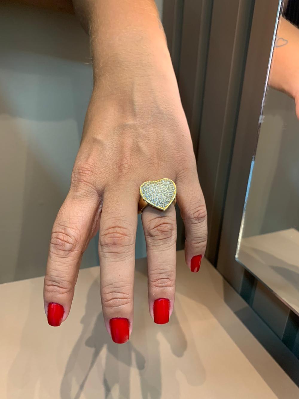 anel coração cravejado