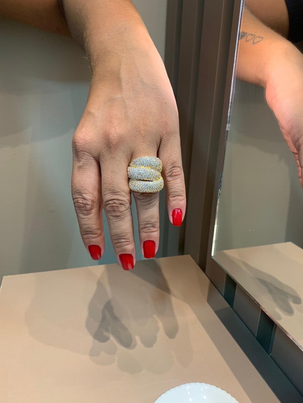 Anel caracol três volta cravejado