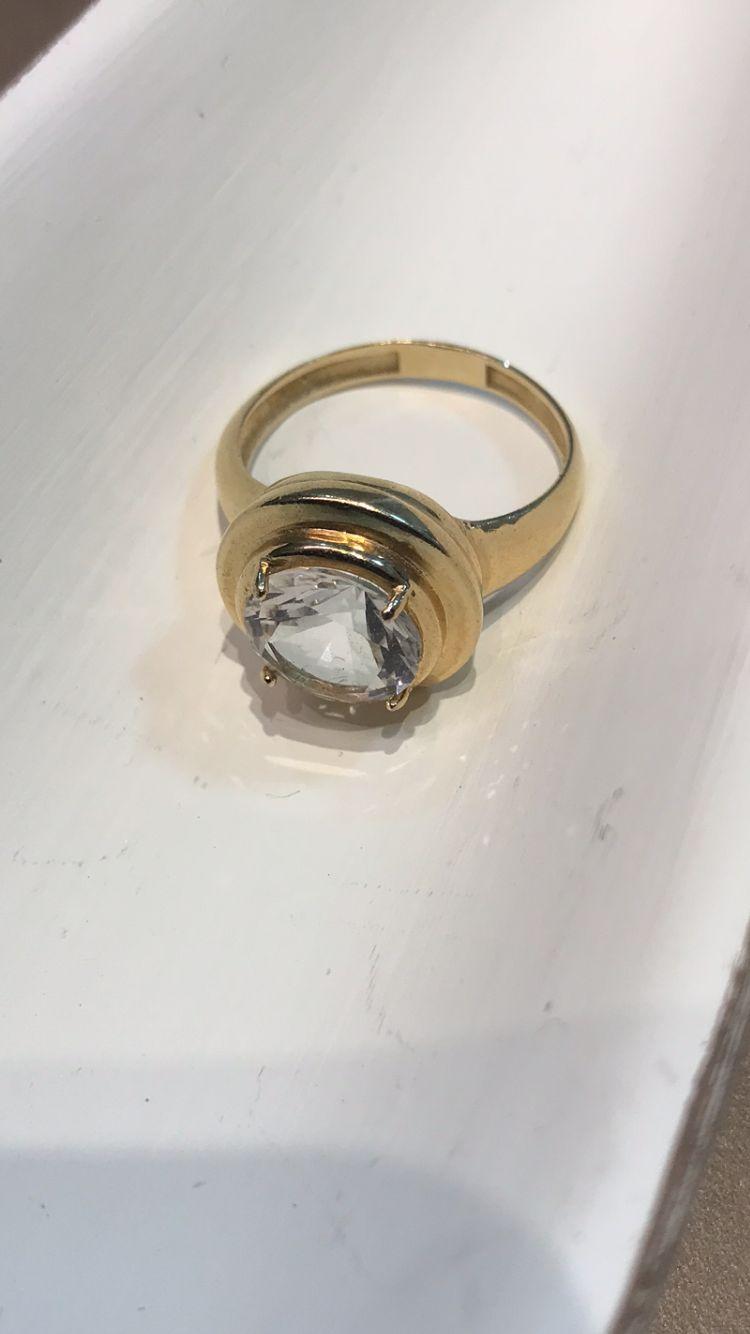 anel cristal com 4 garra