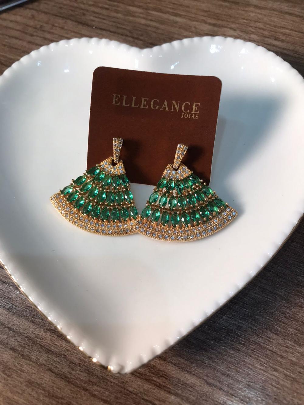 Brinco leque cravejado