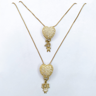 colar coração com um filho menina