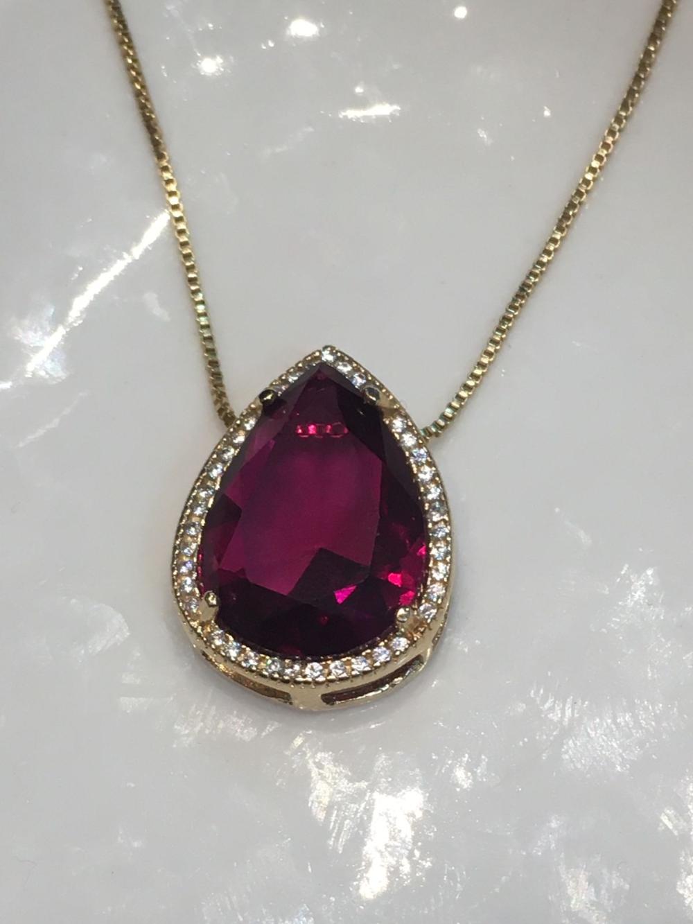 colar cristal rosa escuro