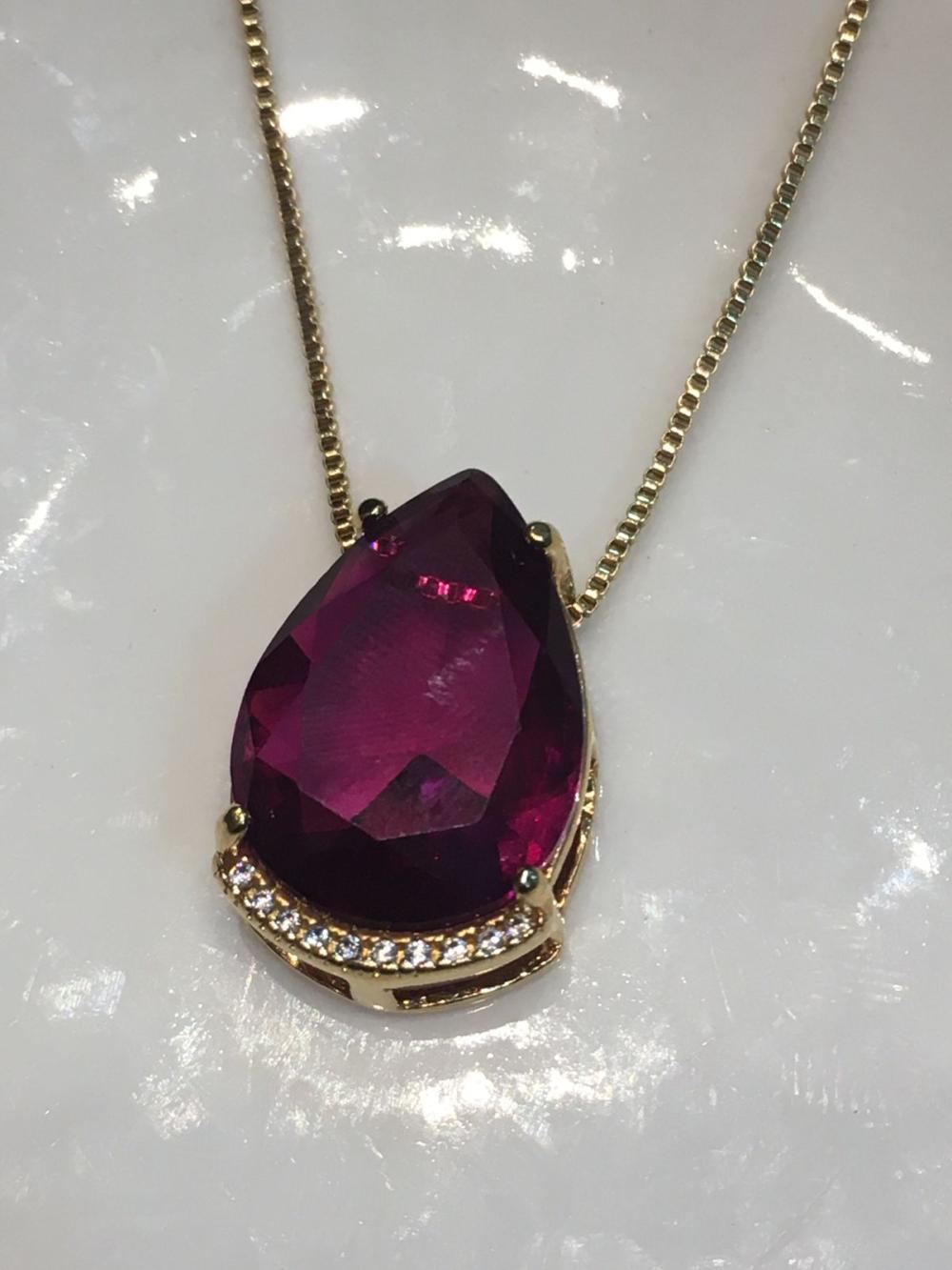 colar cristal rosa escuro