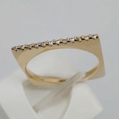 anel quadrado com zirconia