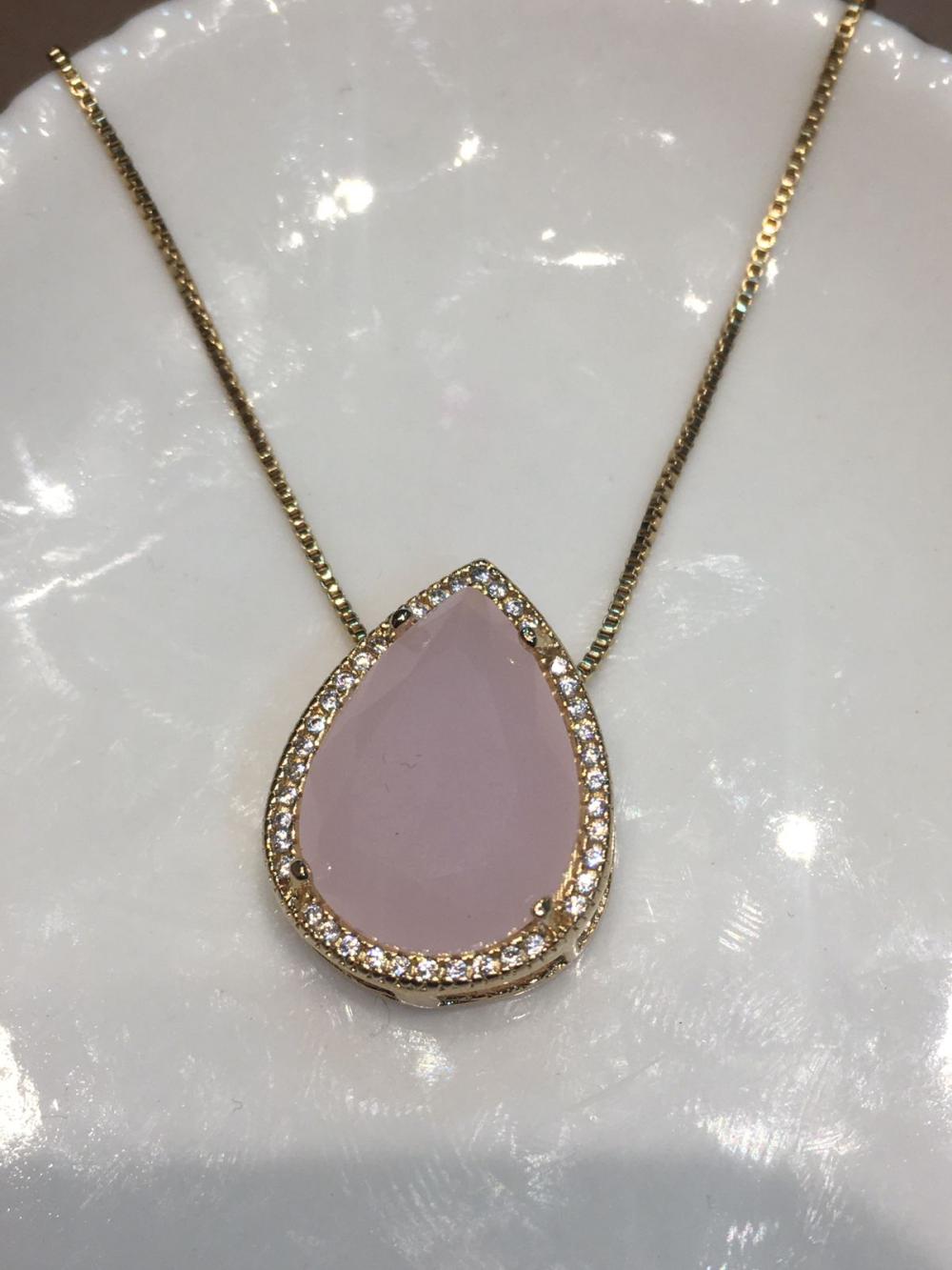 colar cristal rosa claro