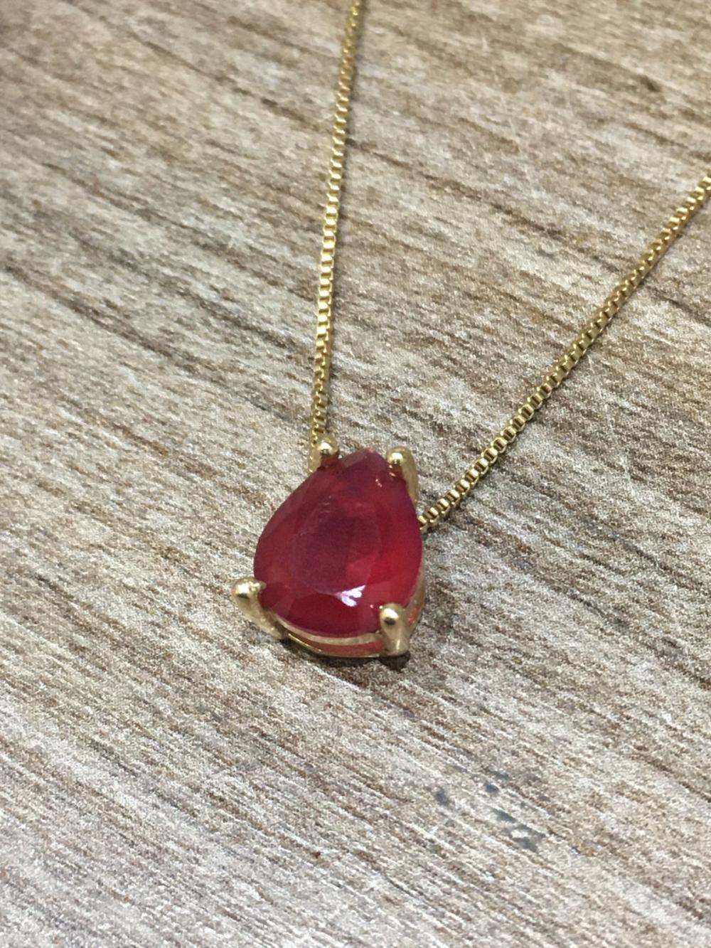 colar cristal vermelho pequeno