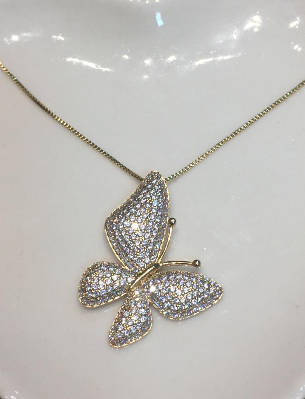 colar de borboleta com cristal