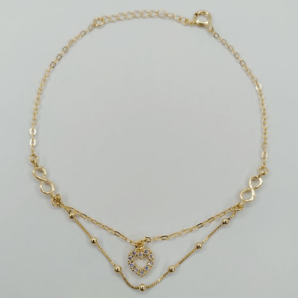 pulseira coração central com cristal e dois  símbolos do infinito laterais