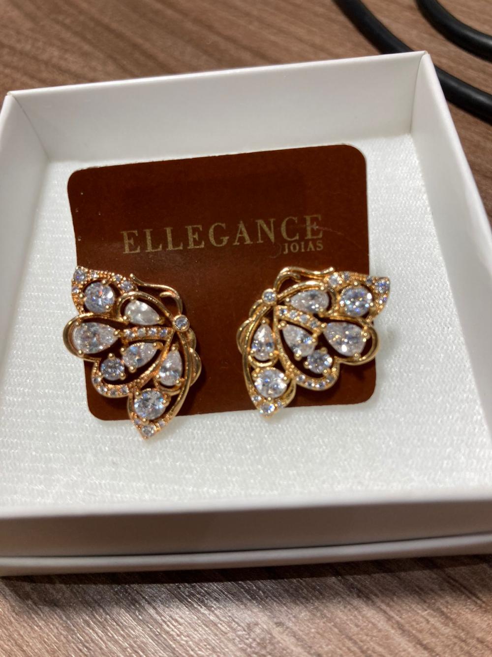 Brinco borboleta dourado