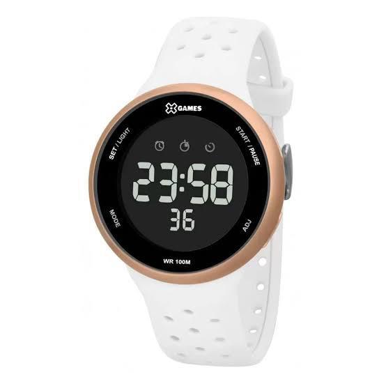 Relogio digital branco com dourado
