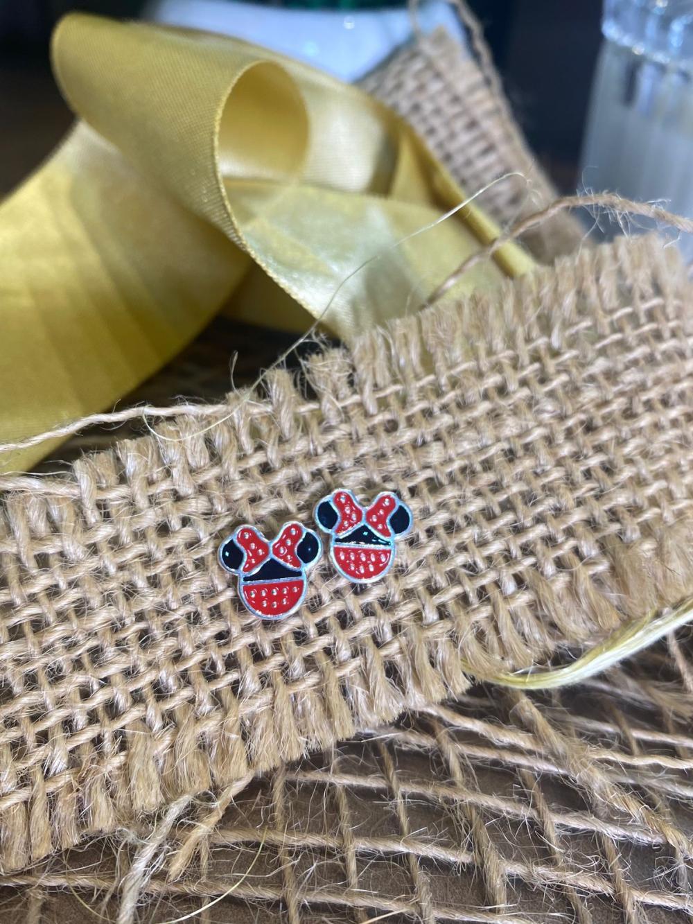 Brinco Minnie