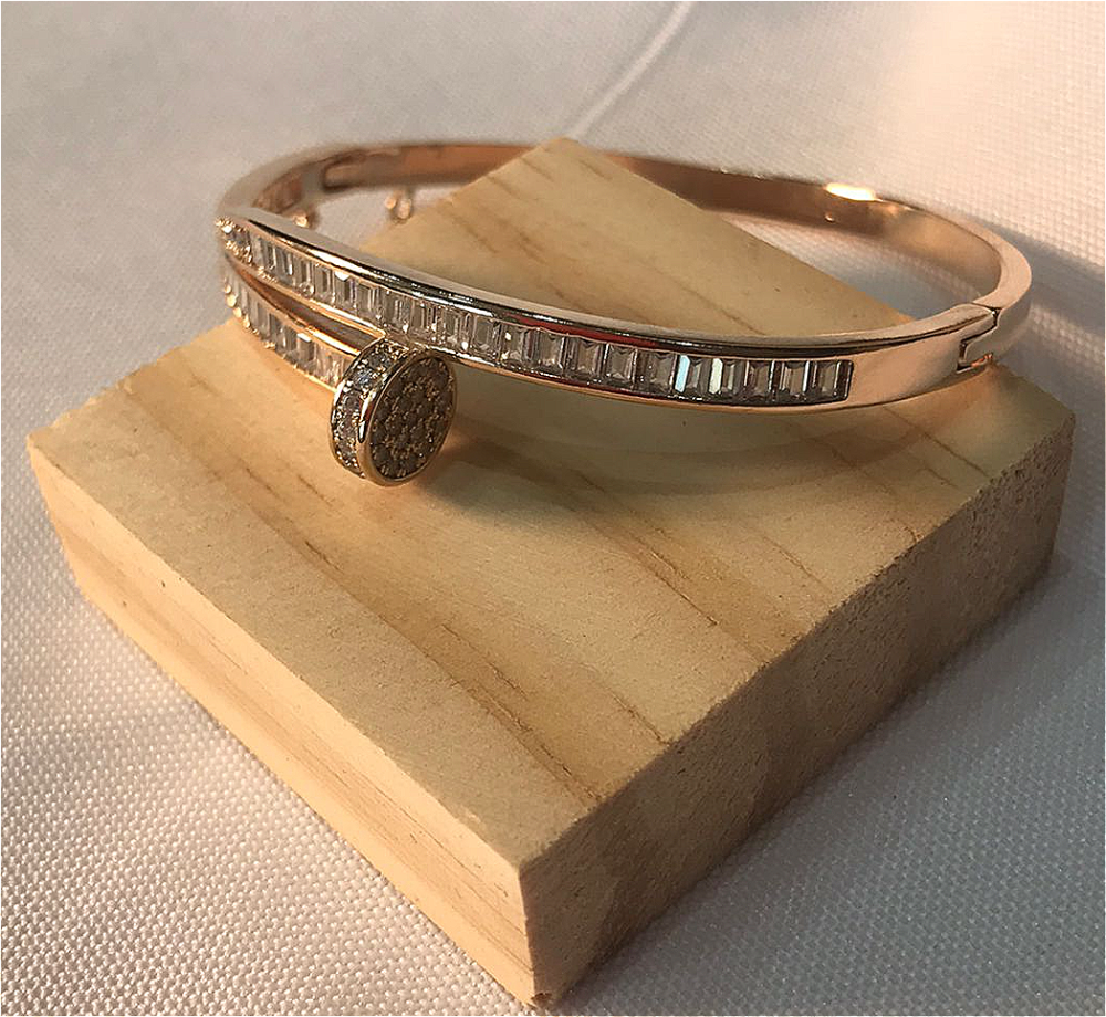 Pulseira Bracelete cristais bolinha cravejada