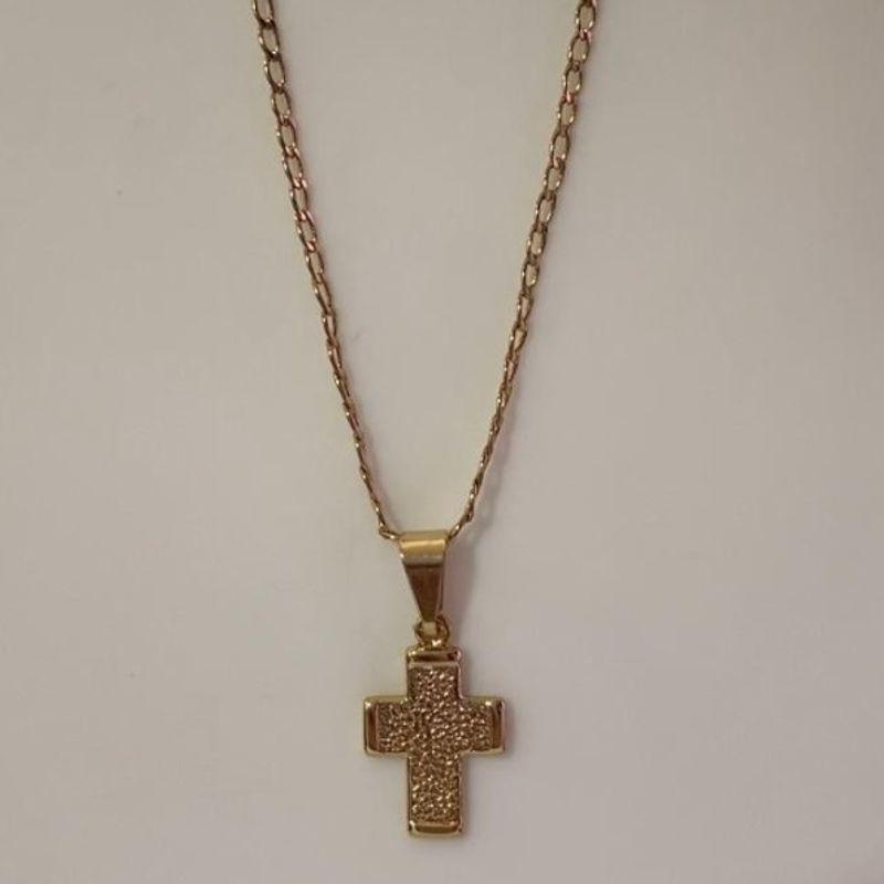 Colar Masculino elo simples Cruz Com Detalhes
