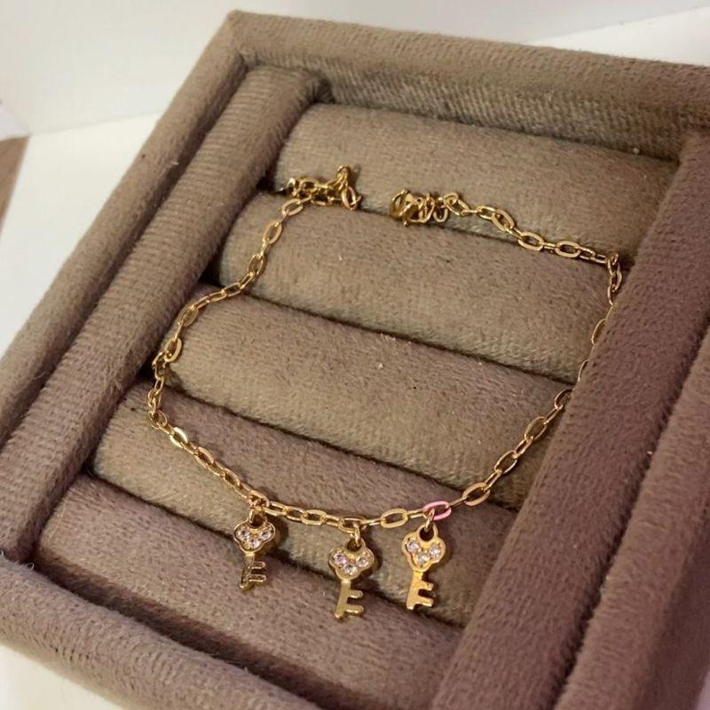 Tornozeleira Chave Coração Cravejada