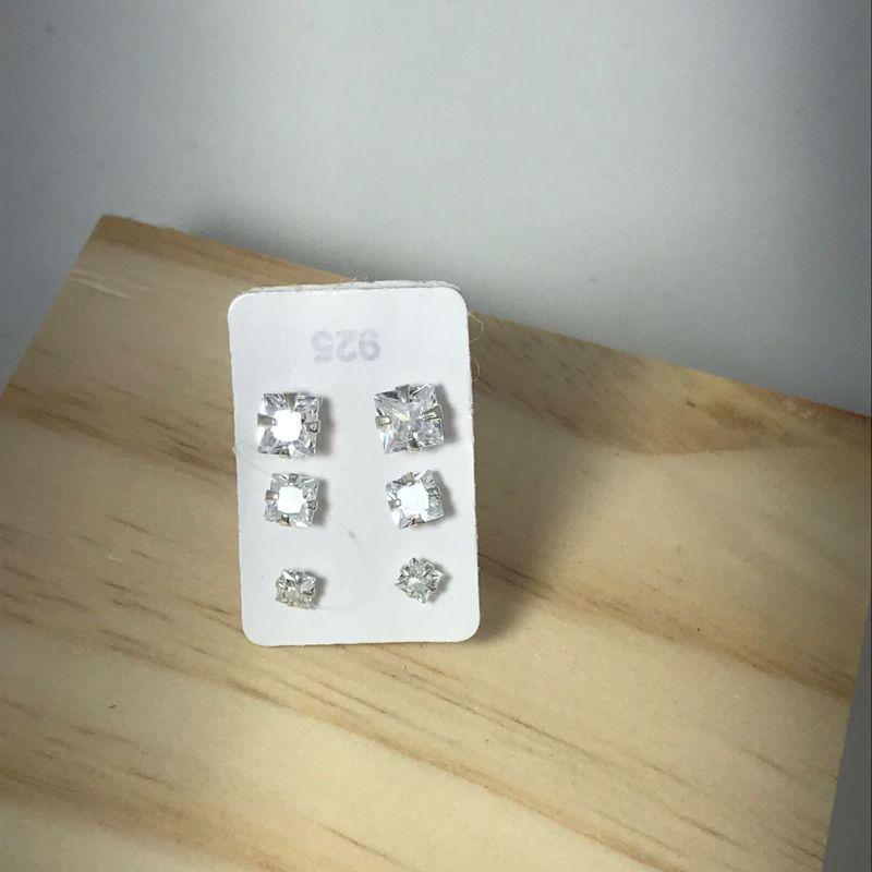 brinco ponto de luz quadrado