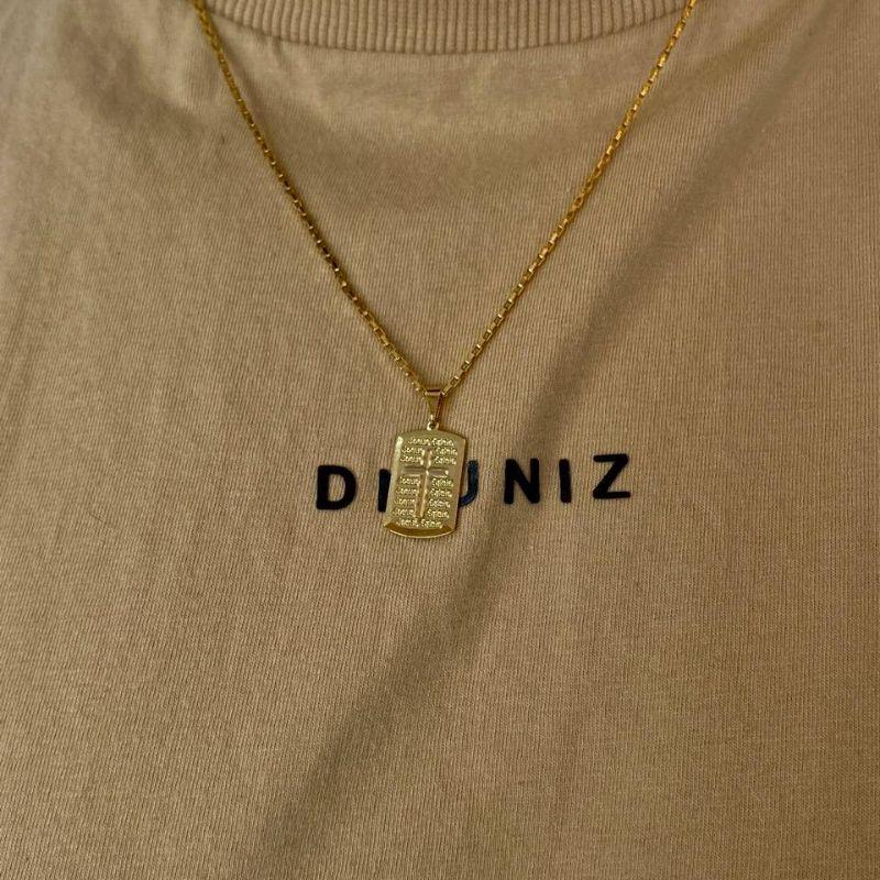 Colar pingente cruz Jesua cristo corrente cartier