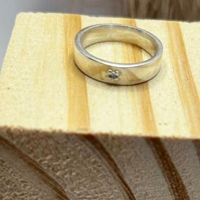 Aliança Prata Grossa Com Ponto de Luz n14